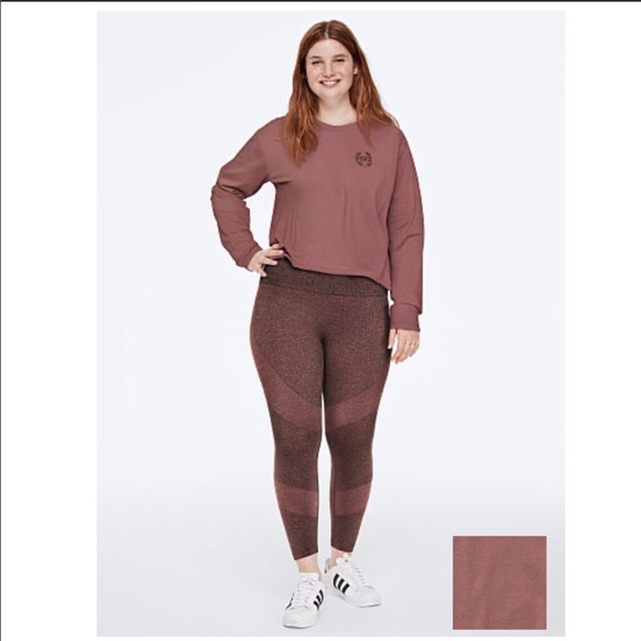 PINK Victoria’s Secret Long Sleeved Tee - Picture 2 of 7